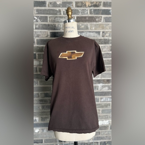 AAA ALSYLE APPAREL Other - Y2K Vintage Chevrolet American Built Graphic T-Shirt Chevy Pin-Up Girl Print